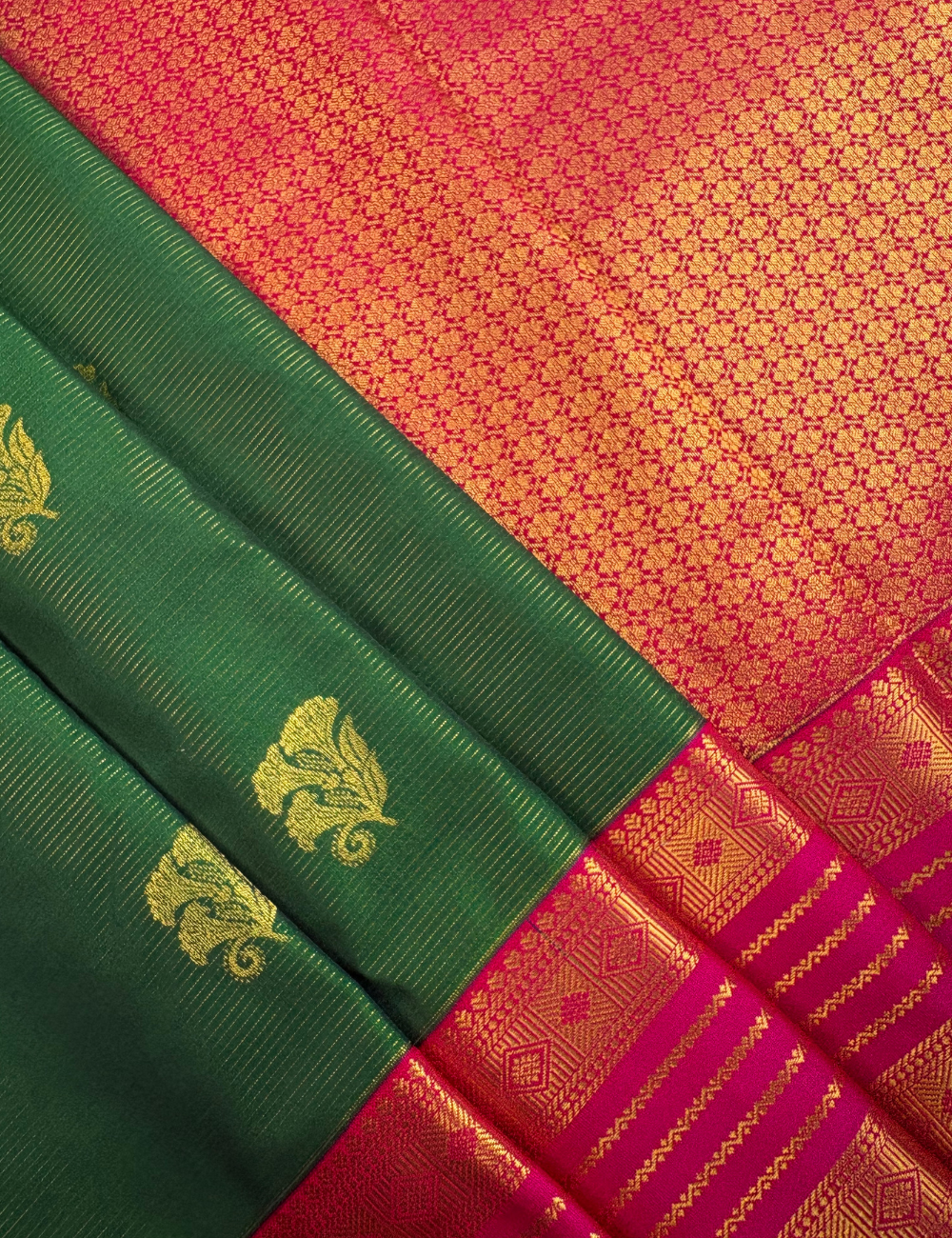 Emerald Green Soft Semi Silk Kanjivaram Saree with traditional Korvai Rani Pink Border