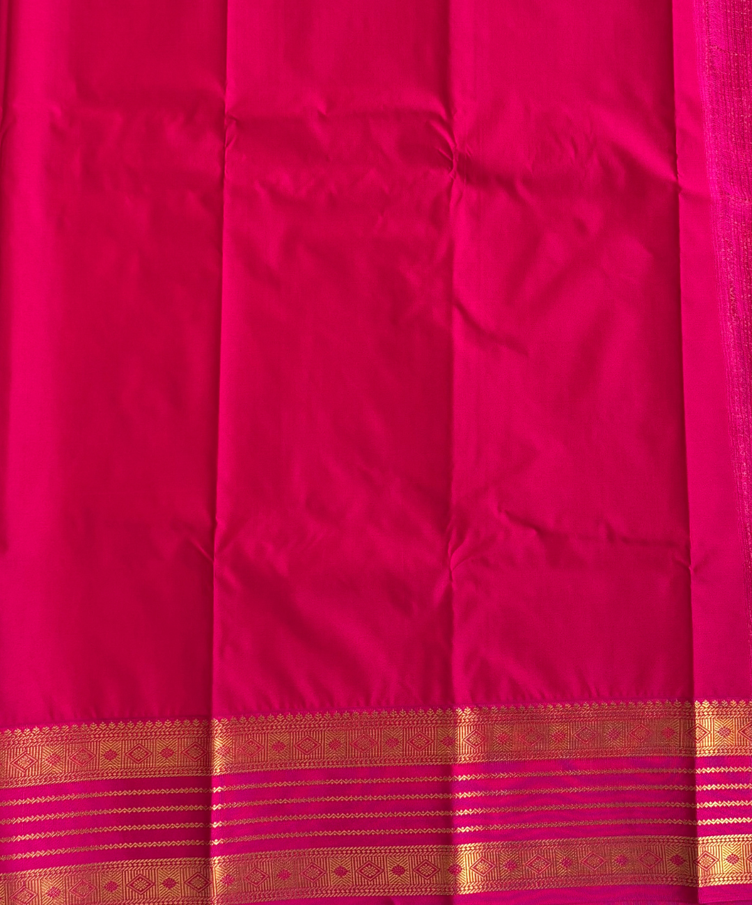 Emerald Green Soft Semi Silk Kanjivaram Saree with traditional Korvai Rani Pink Border