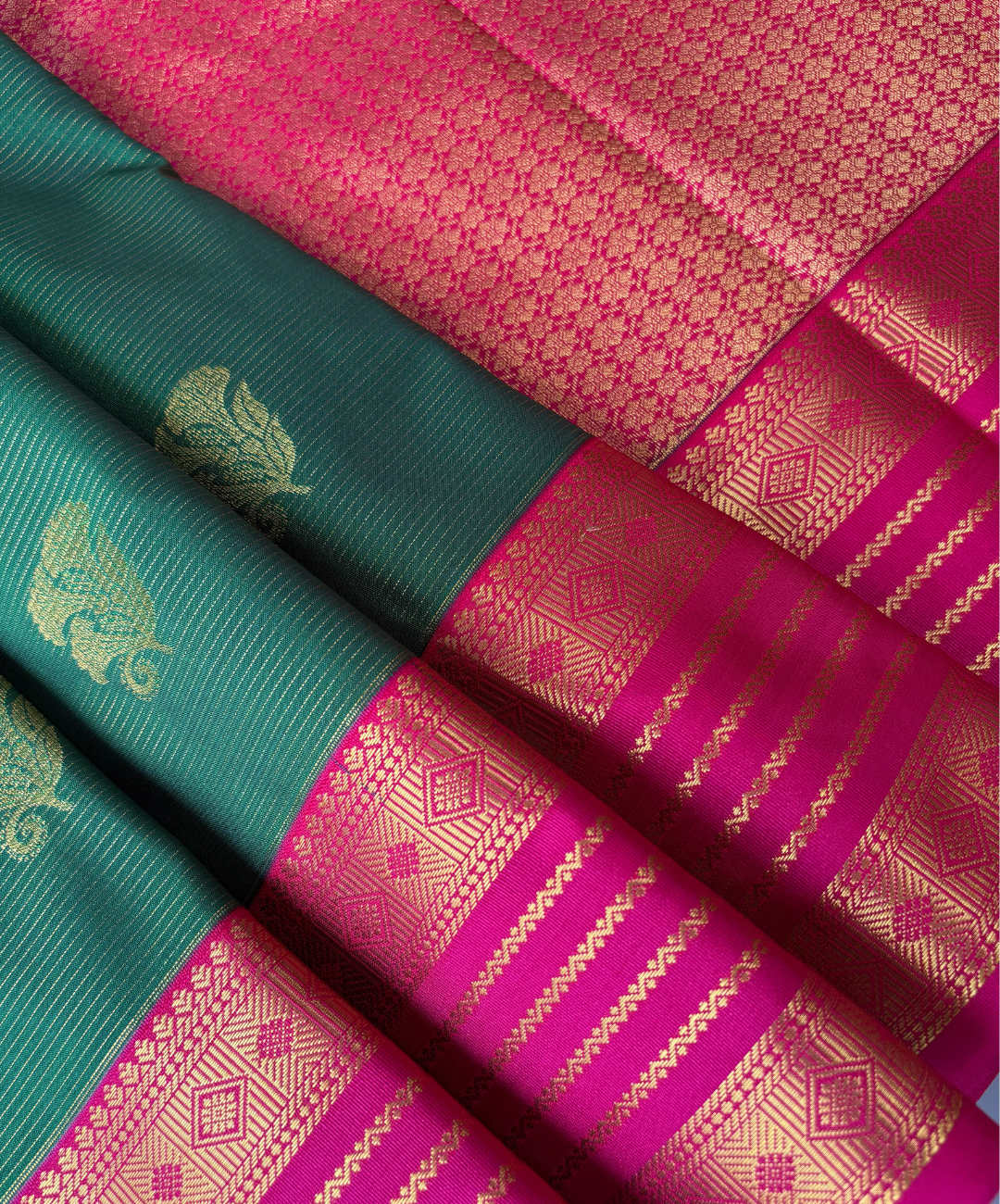 Emerald Green Soft Semi Silk Kanjivaram Saree with traditional Korvai Rani Pink Border