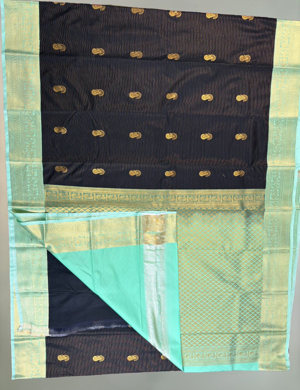 Black Vaira Oosi Soft Semi Silk Kanjivaram Saree With Teal Blue Korvai Zari Border