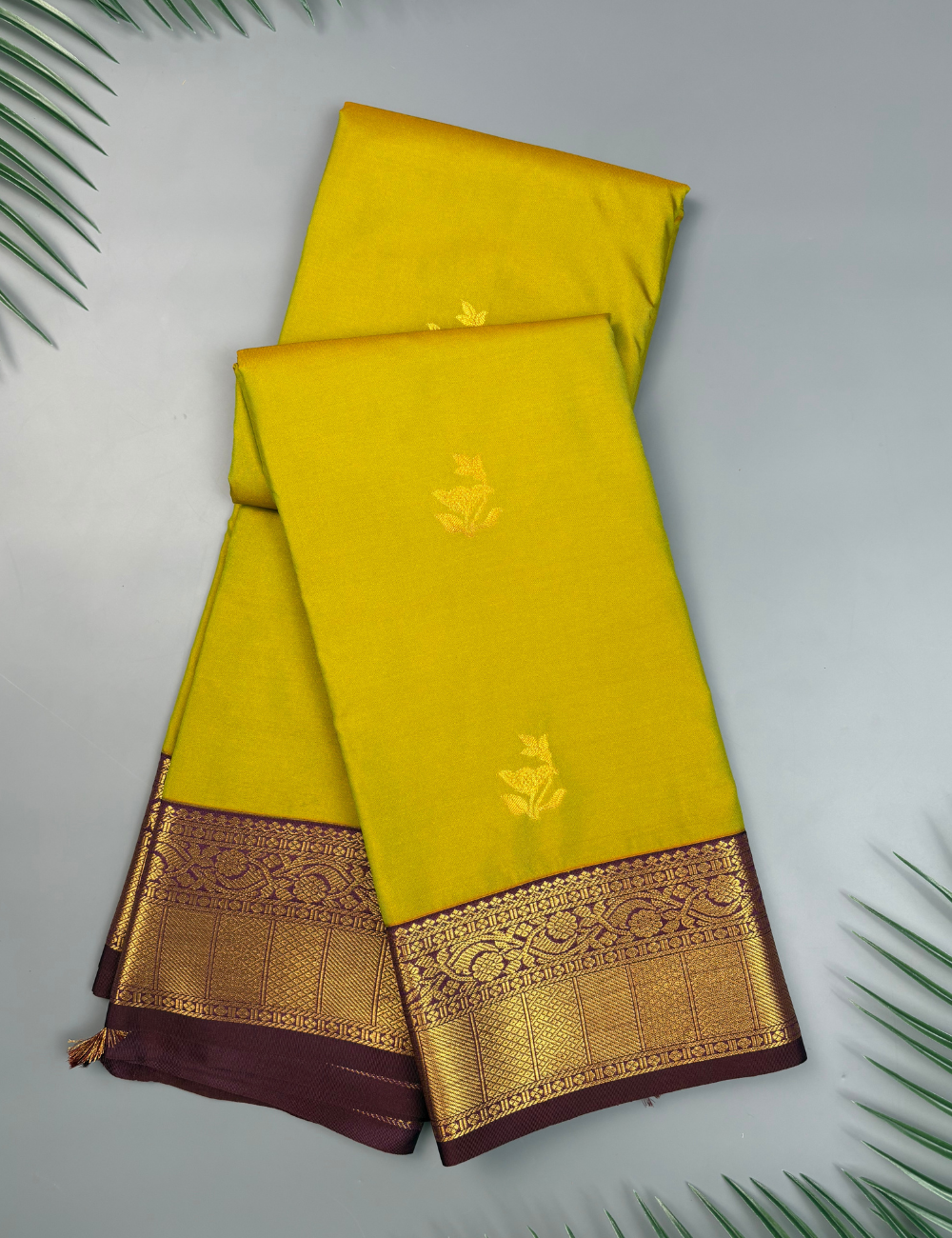 Arappu Green Soft Semi Silk Kanjivaram Saree with Brownish Purple Korvai Border