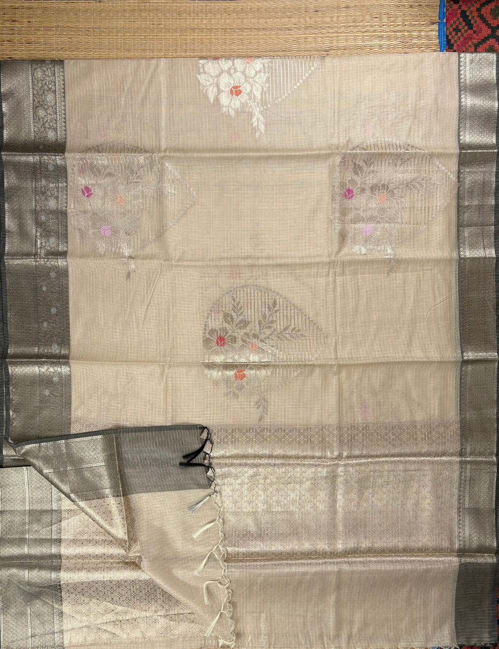 Taupe Beige Maheshwari Cotton Saree with Grey Border