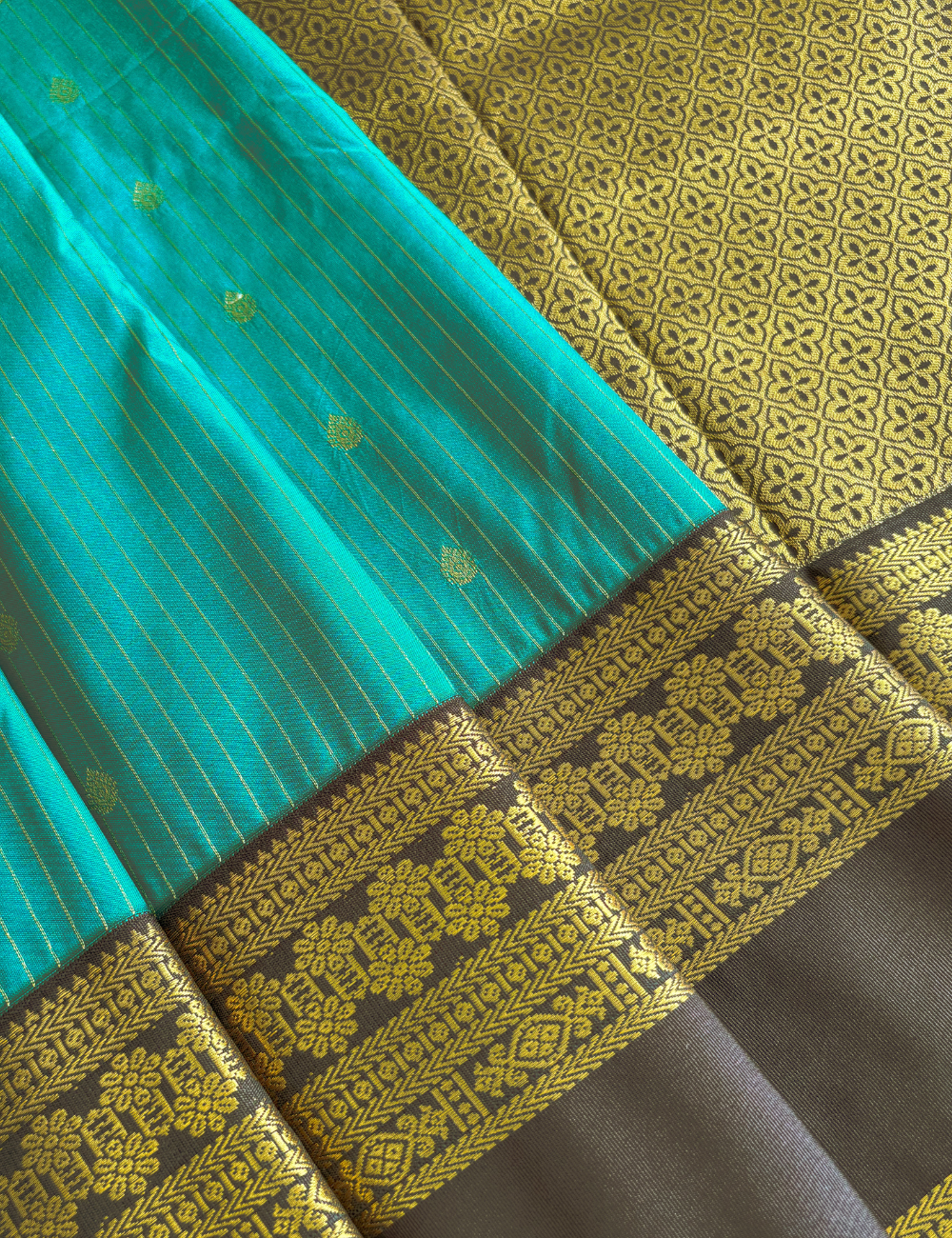 Rama Green & Deep Purple Semi Silk Kanjivaram Saree with Traditional Border